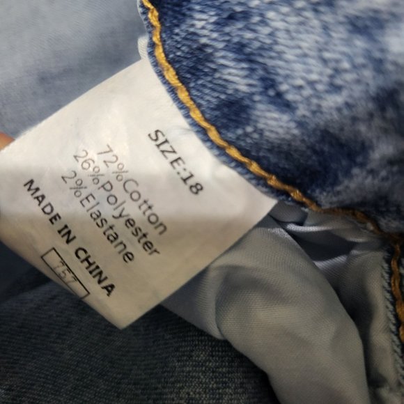 Holiday Snowman & Snowflake Women's Medium Wash Jeans, Size 18 - Picture 6 of 9